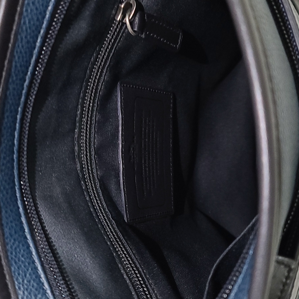 Coach crossbody bag - Picture 8 of 8